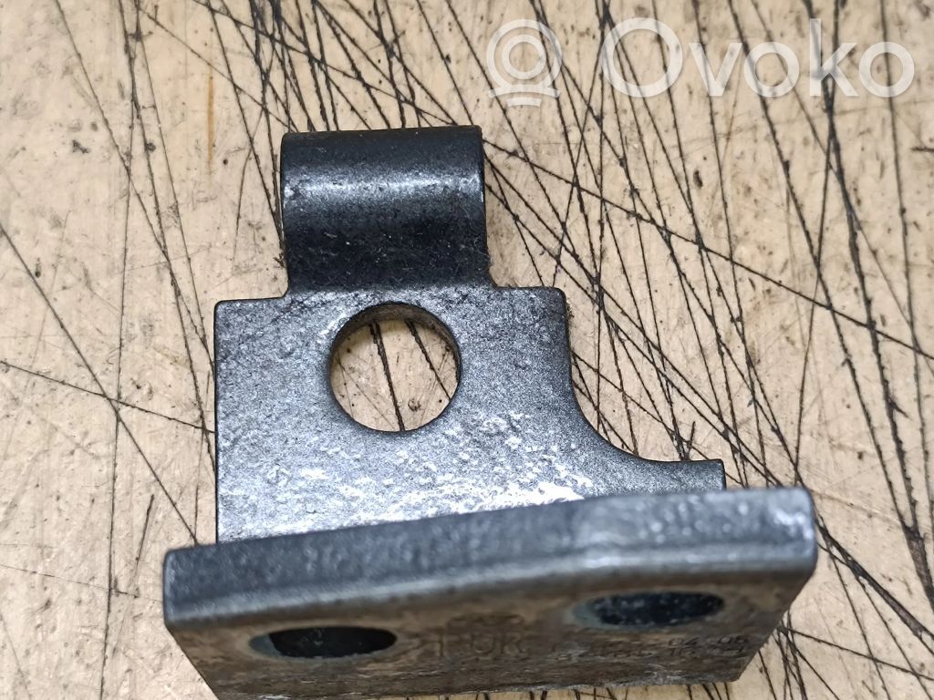 BMW X5 E53 Rear door lower hinge 