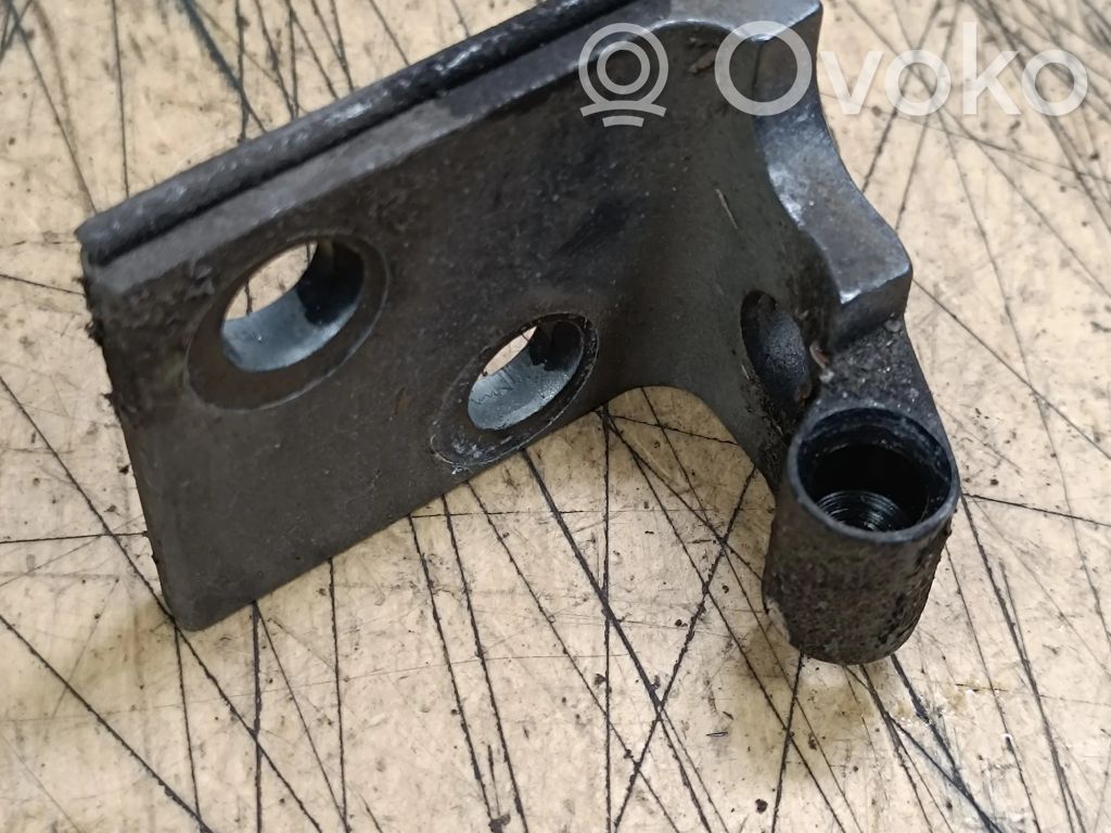 BMW X5 E53 Front door upper hinge 
