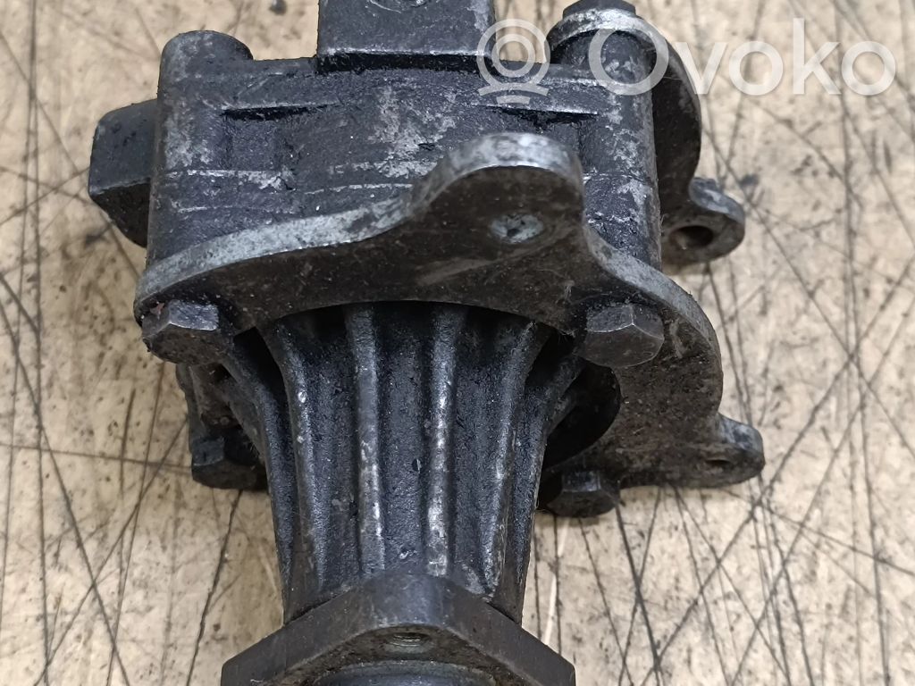 BMW 3 E36 Power steering pump 