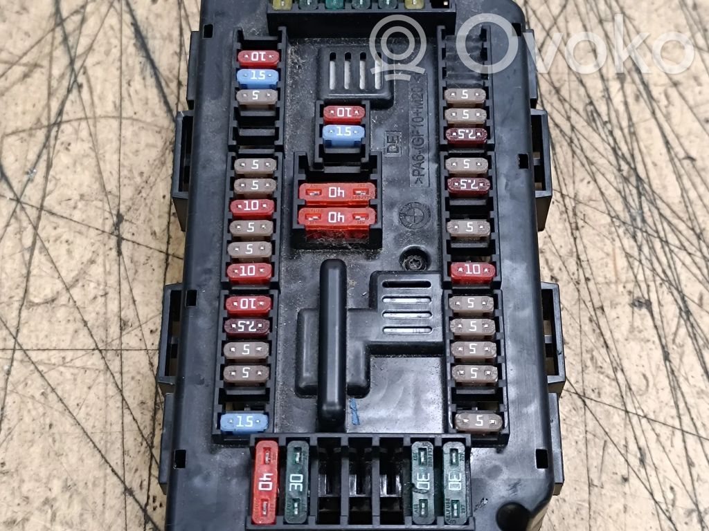 BMW 3 F30 F35 F31 Saugiklių dėžė (komplektas) 