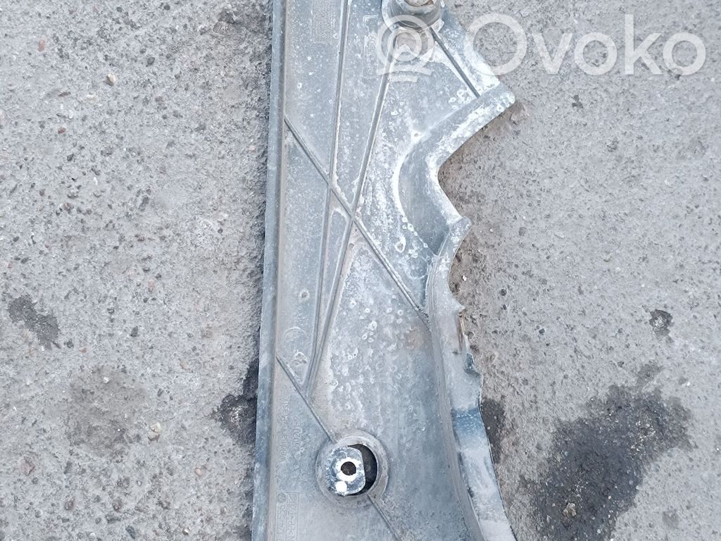 Couvre-soubassement arrière   7124556
