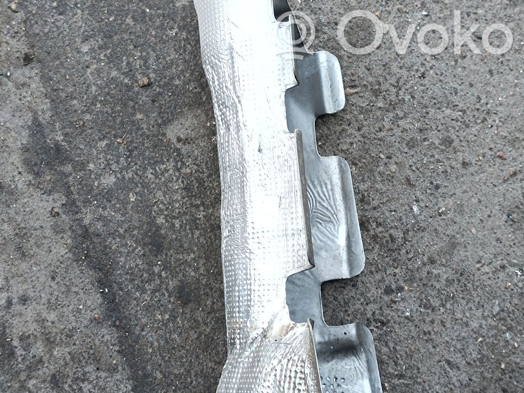 BMW 5 E60 E61 Protección térmica del escape 