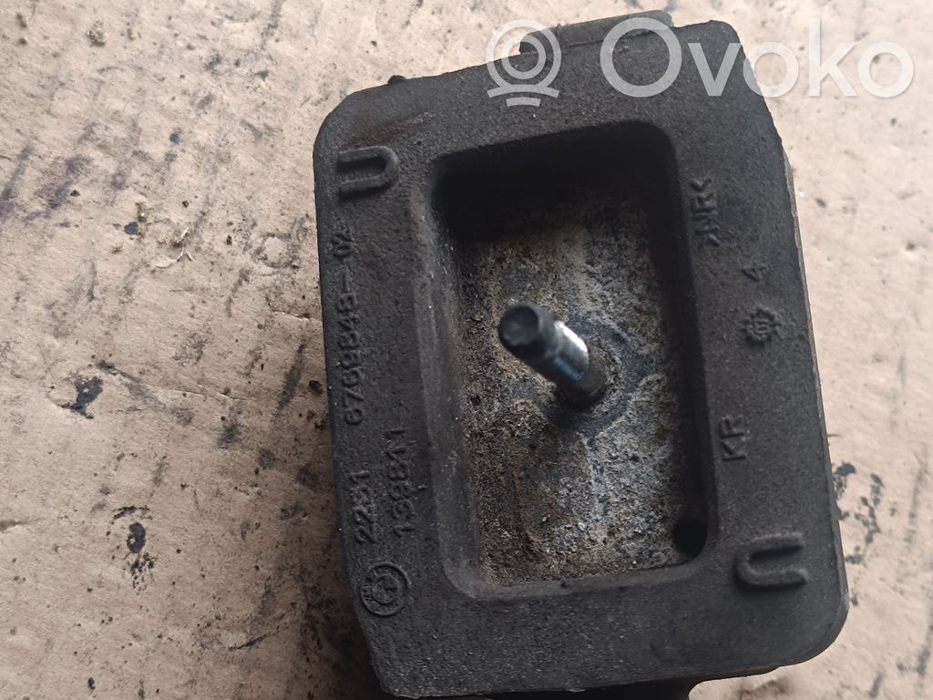 Soporte de la caja de cambios   2231676984802,22316769848,6769848