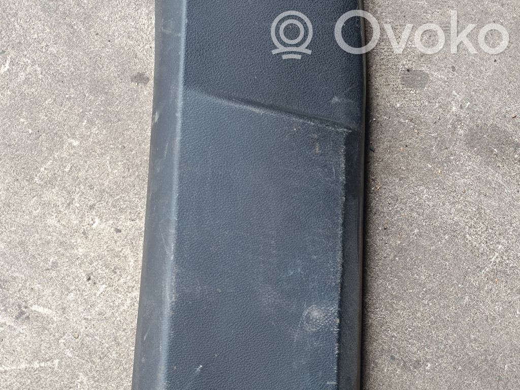 BMW X5 E70 Pilar (B) (inferior) 