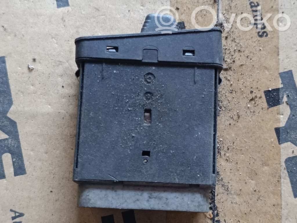 Interruptor de luz   8351235