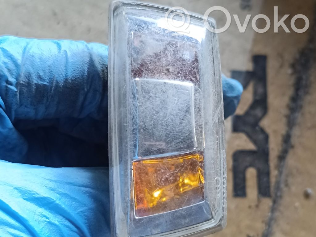 Volvo V70 Front fender indicator light 