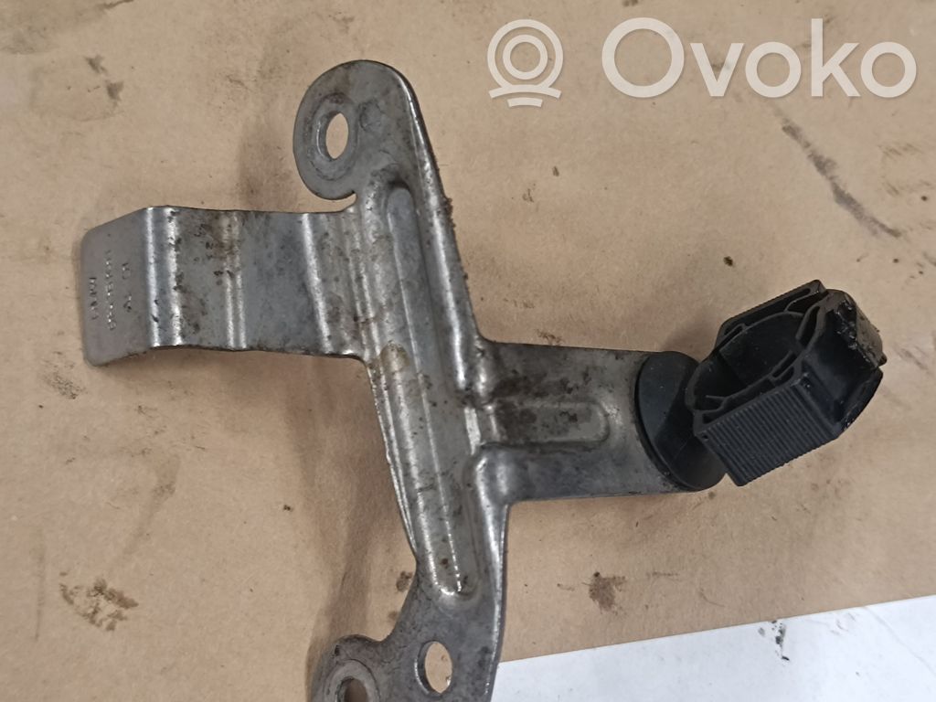 BMW X5 F15 Cita veida dzinēja nodalījuma detaļa 