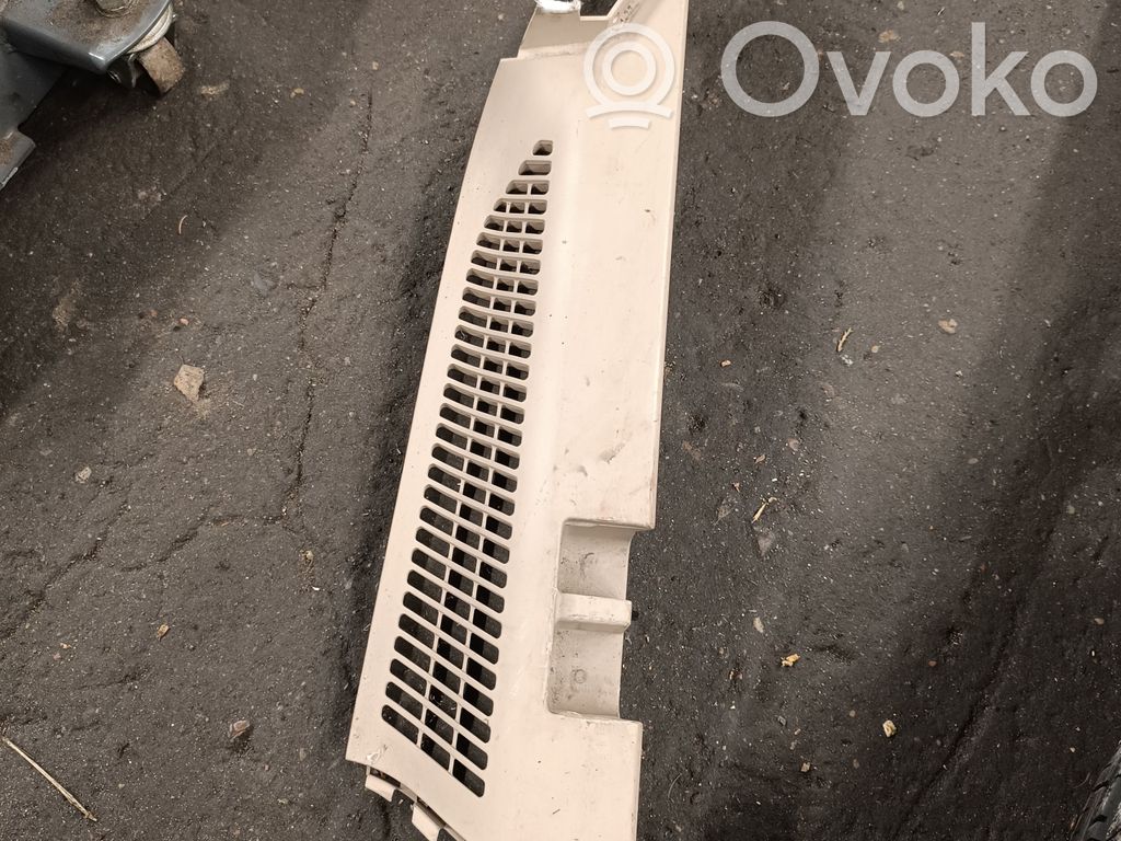 BMW X5 E53 Kita salono detalė 