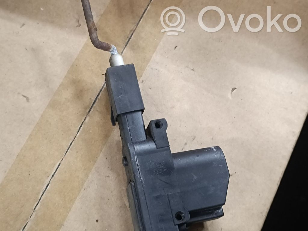 BMW 7 E32 Fuel tank cap lock motor 