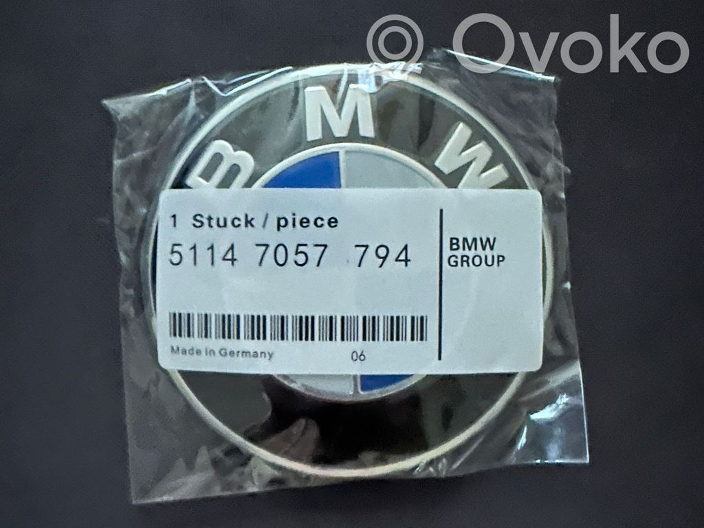 BMW 5 F10 F11 Emblemat / Znaczek 