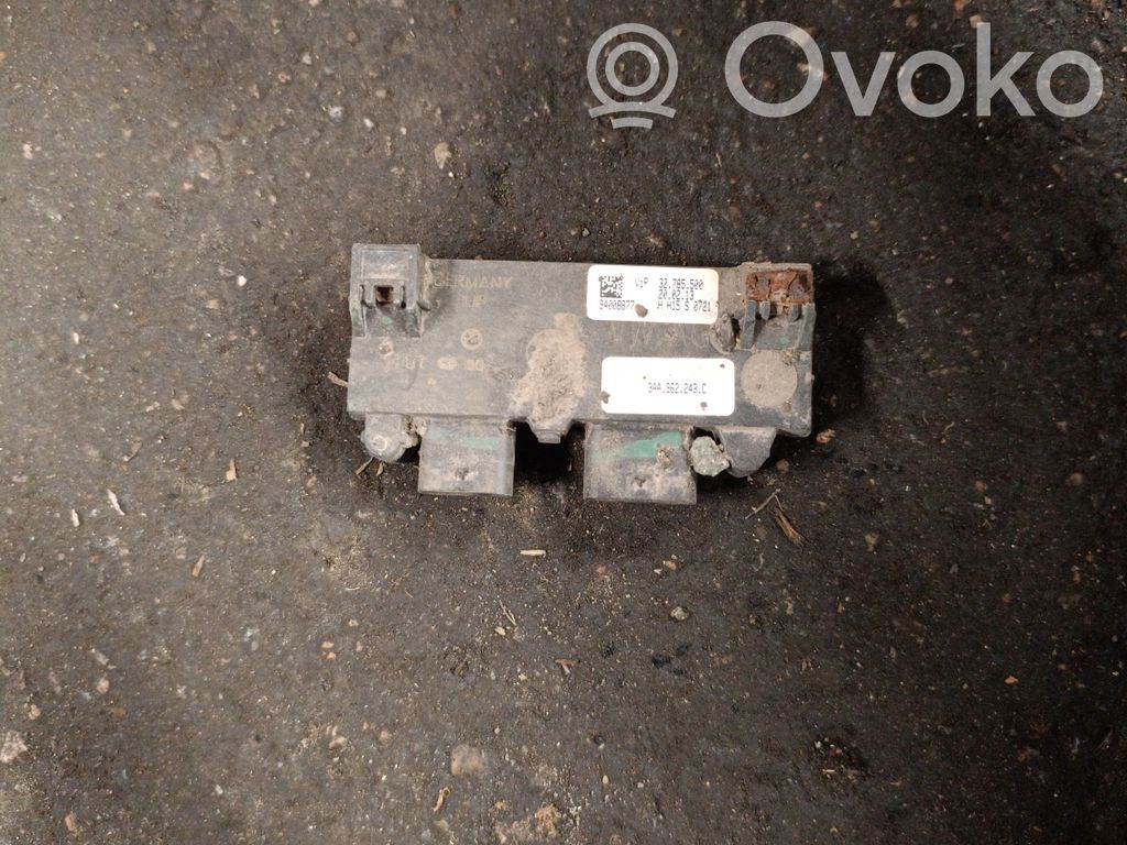 Tailgate/trunk control unit/module   3AA962243,3AA962243C