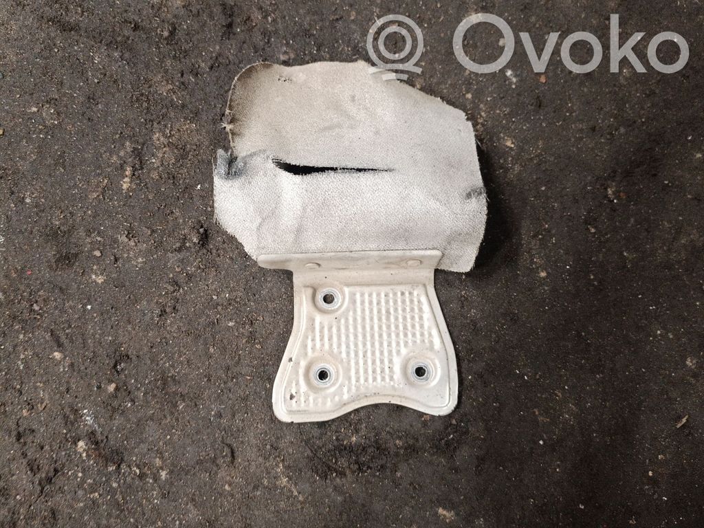 Engine mounting bracket   8K0199387S