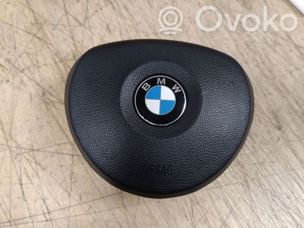 BMW 3 E90 E91 Vairo oro pagalvė 