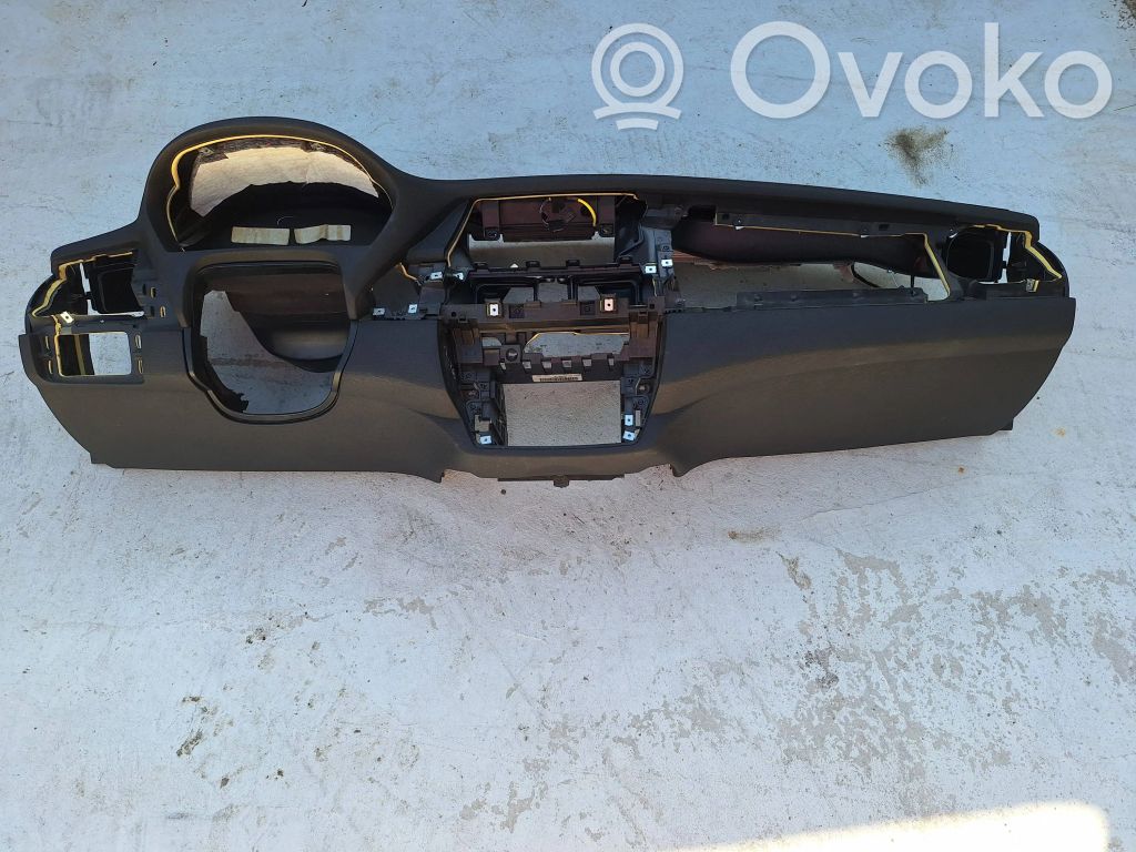 BMW X5 E70 Dashboard 