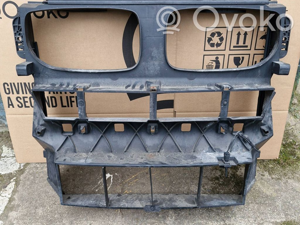 BMW X5 E70 Radiatoru panelis 