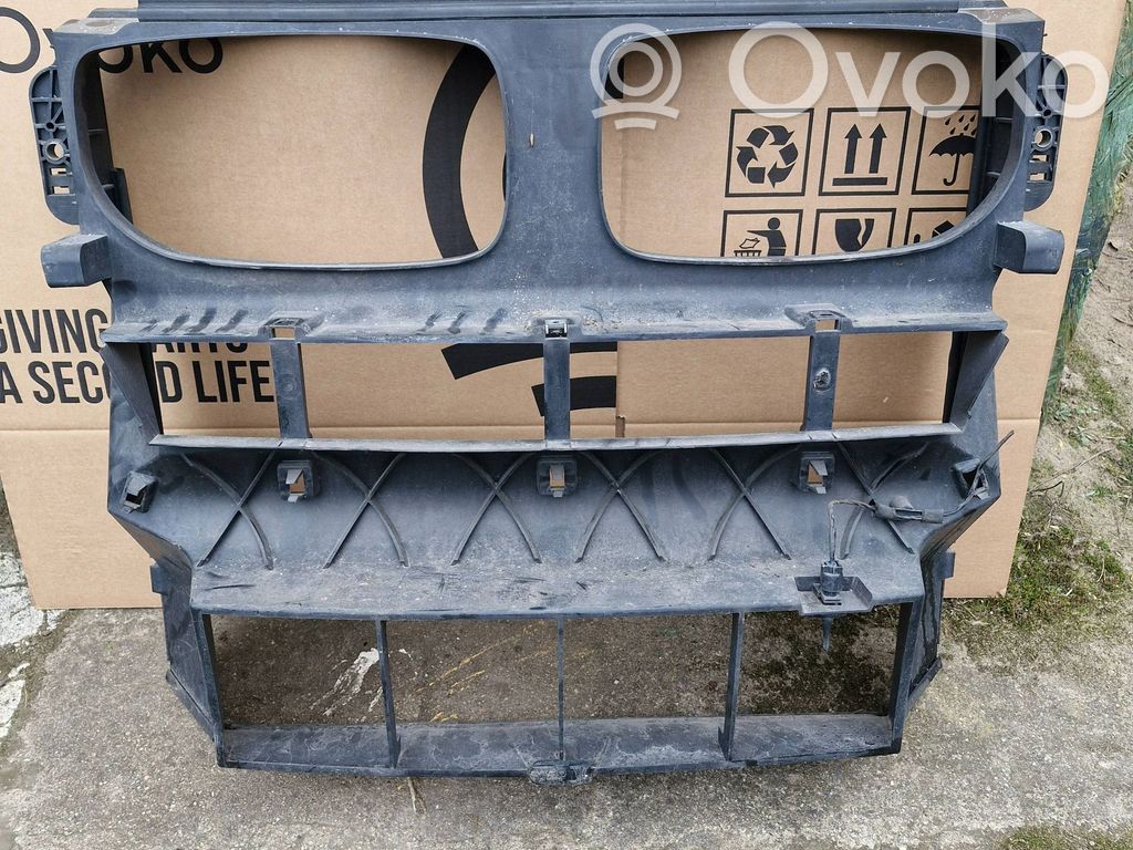 BMW X5 E70 Radiatoru panelis 