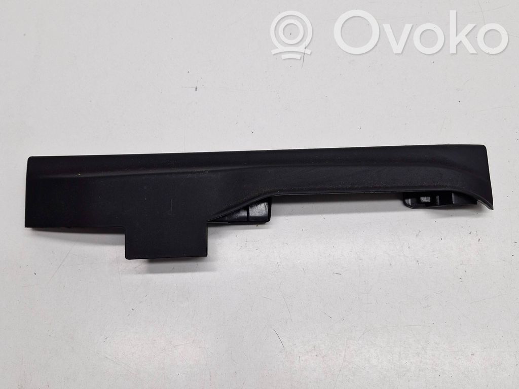 BMW X1 F48 F49 Osłona szyn przedniego fotela kierowcy 