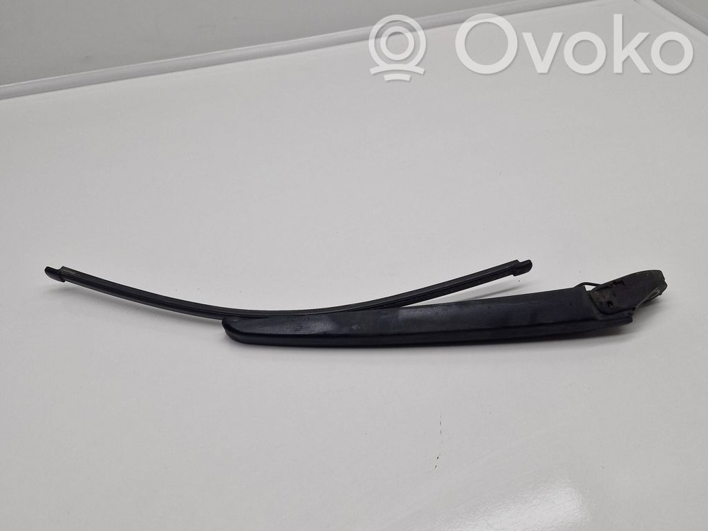 BMW X5 E70 Aizmugurējā loga tīrītāja kājiņa 