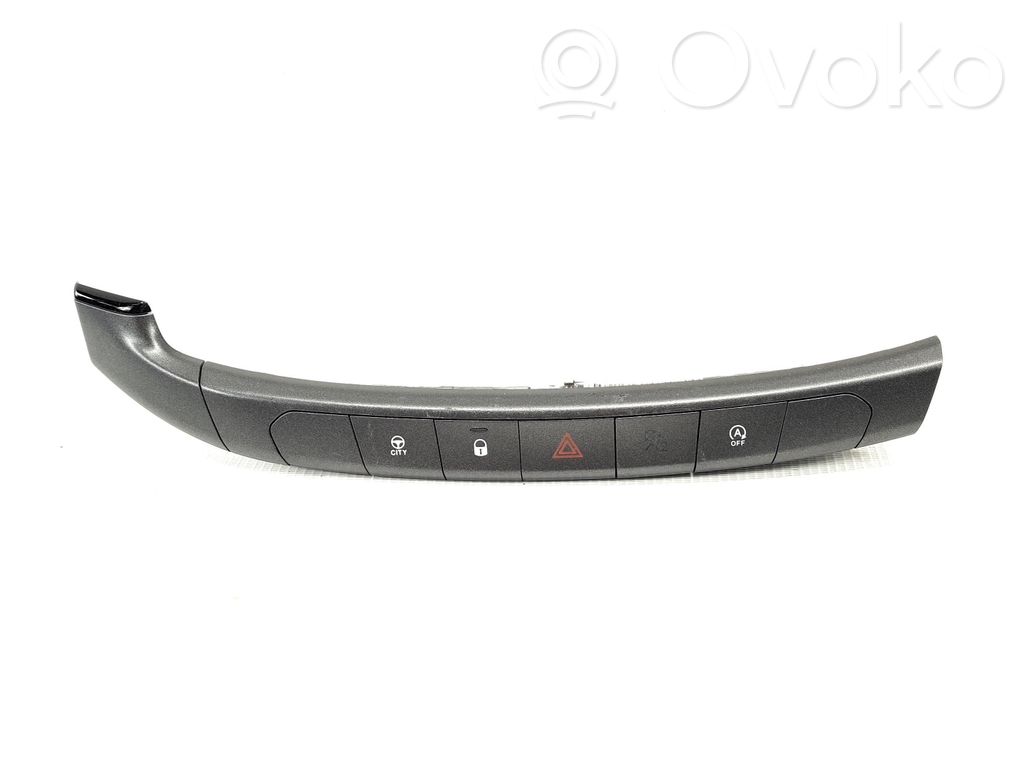 Fiat Tipo Un conjunto de interruptores 