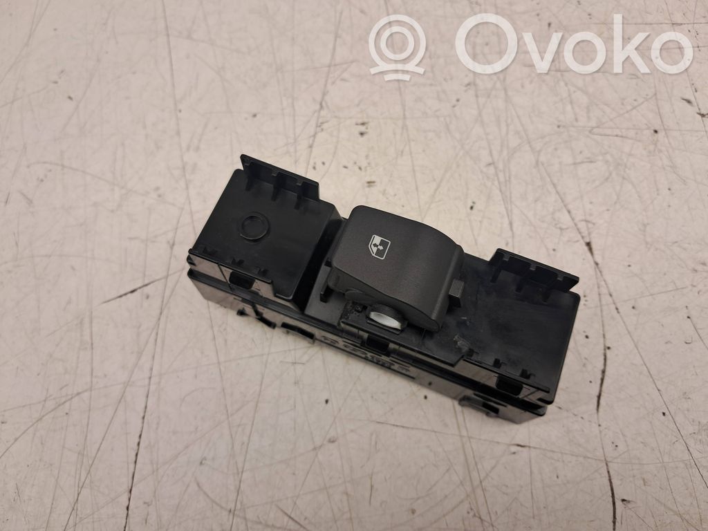Hyundai i30 Electric window control switch 