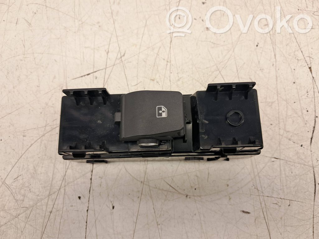 Hyundai i30 Electric window control switch 