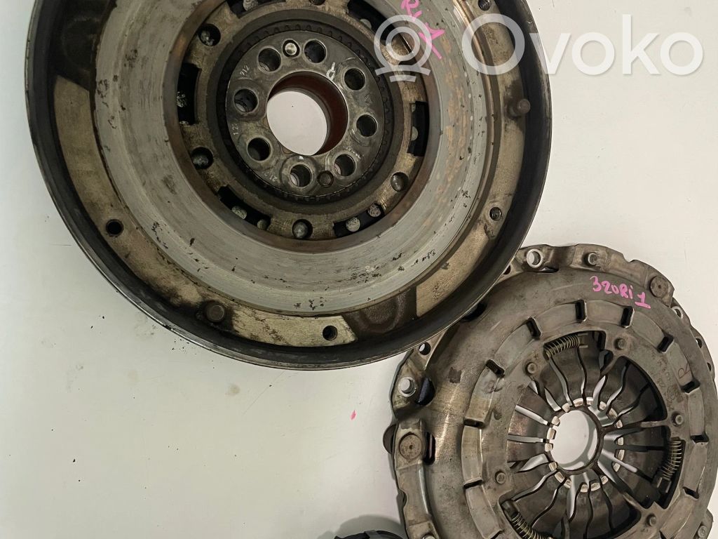 BMW 3 E46 Kaksoismassavauhtipyörä 