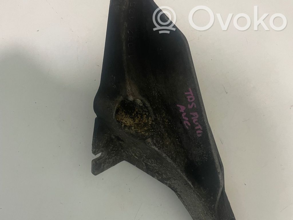 BMW 5 E39 Engine mount bracket 