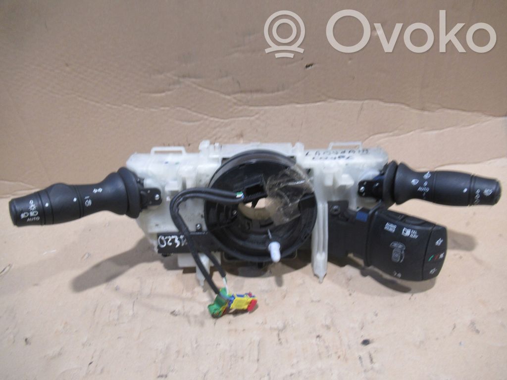 Renault Laguna III Wiper turn signal indicator stalk/switch 