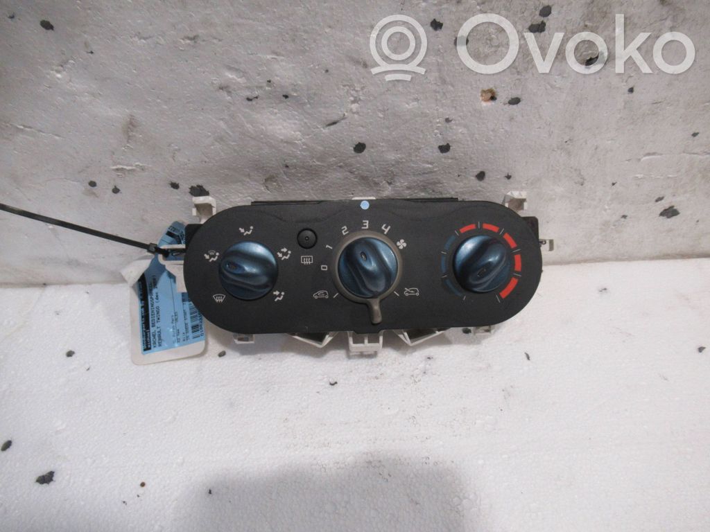 Renault Twingo II Climate control unit 