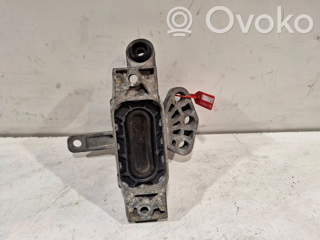 Opel Insignia A Engine mount bracket 