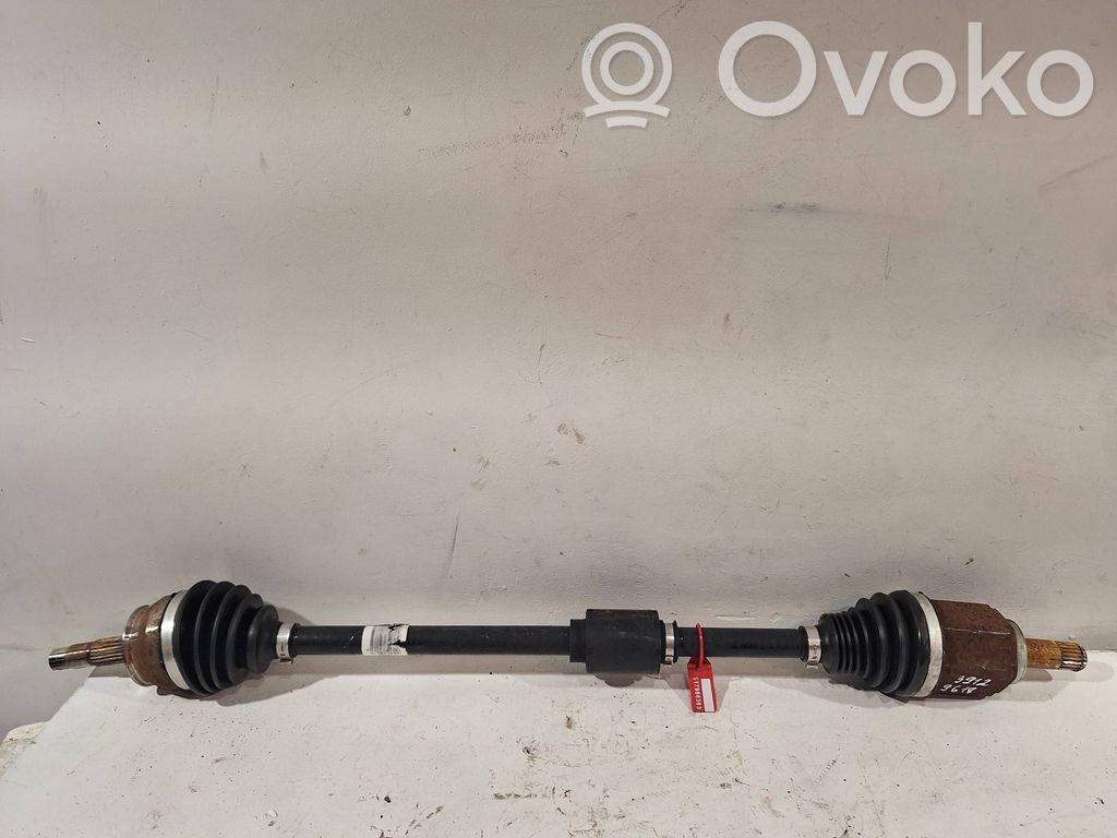 Opel Corsa E Priekinis pusašis 