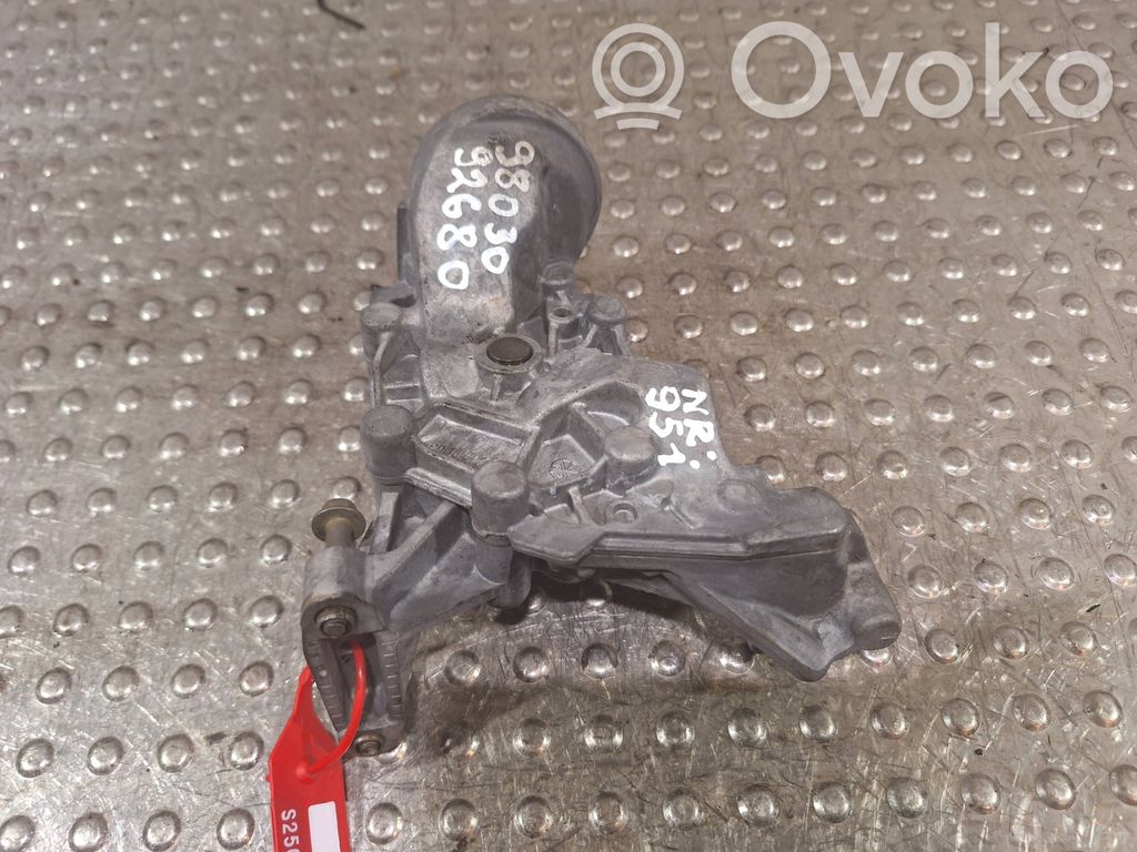 Peugeot 208 I Pompa olejowa 