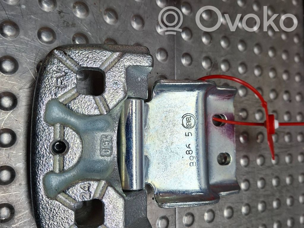 Fiat Ducato Zawias górny drzwi tylnych 