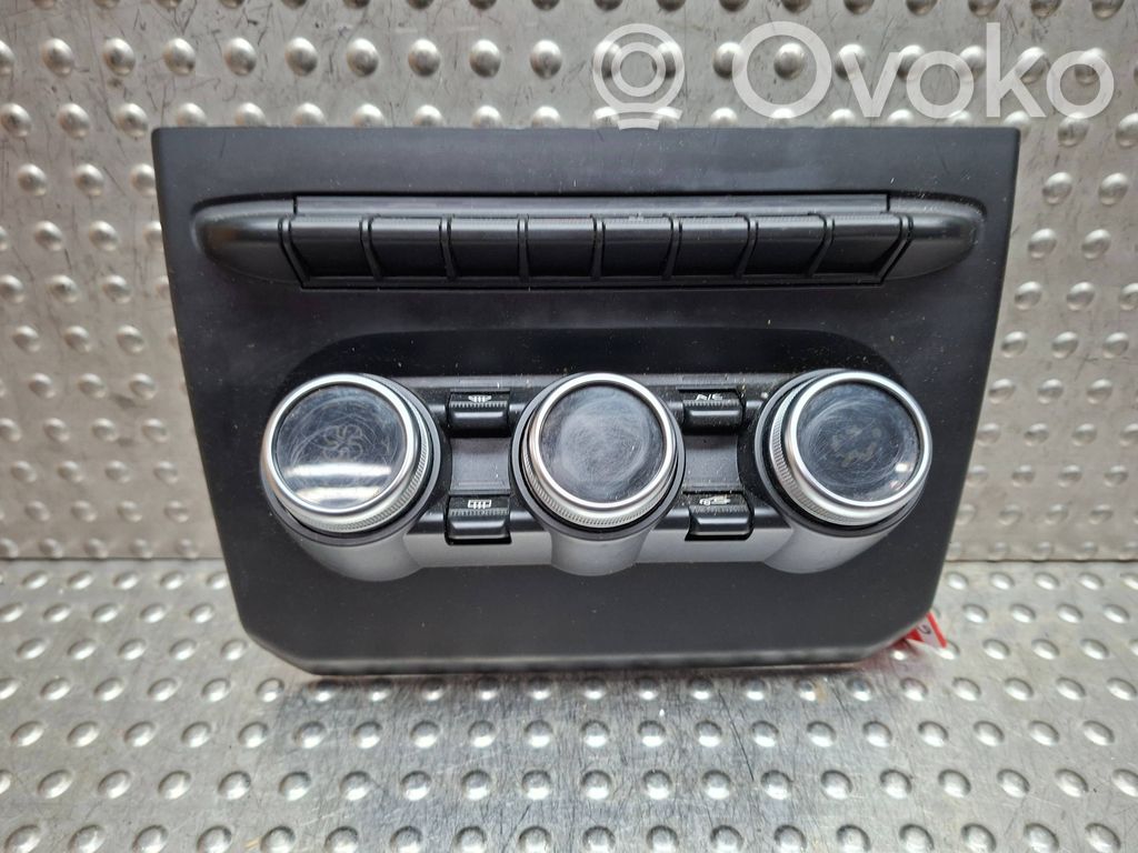 Dacia Duster II Climate control unit 