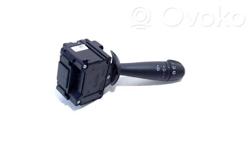 Renault Twingo III Wiper control stalk 