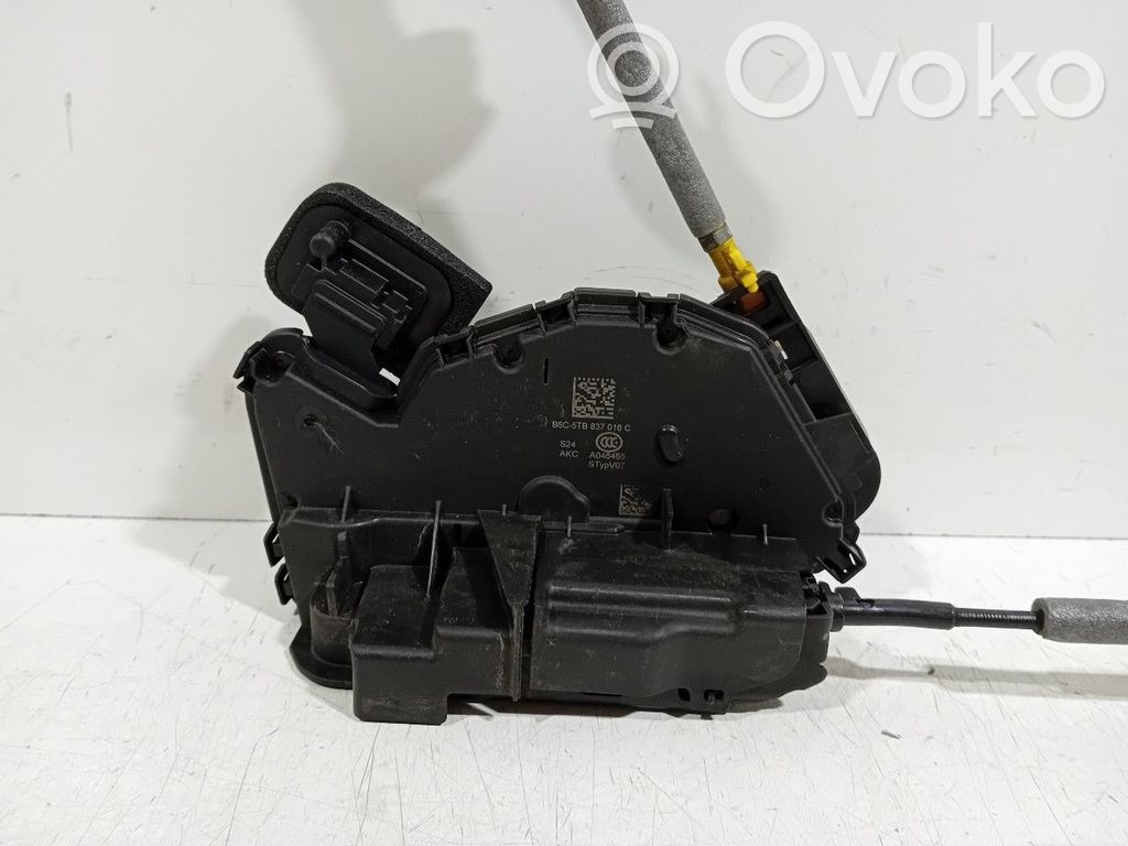 Zamek drzwi przednich   5TB,837016C