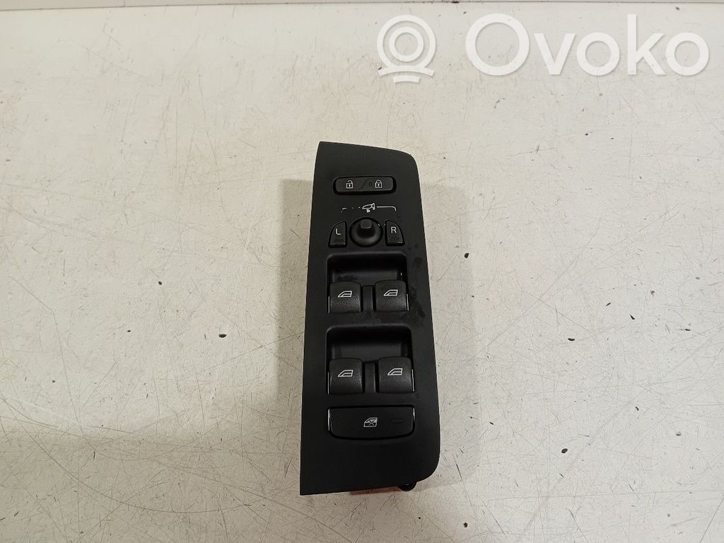Volvo V40 Electric window control switch 