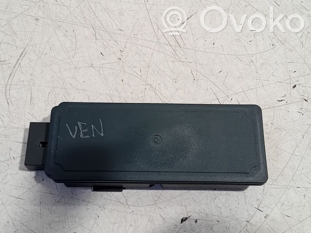 BMW iX Radio/CD/DVD/GPS head unit 
