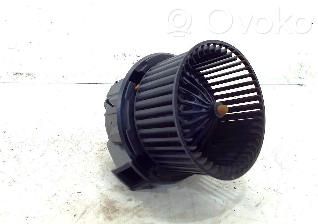 Citroen C4 Cactus Mazā radiatora ventilators 