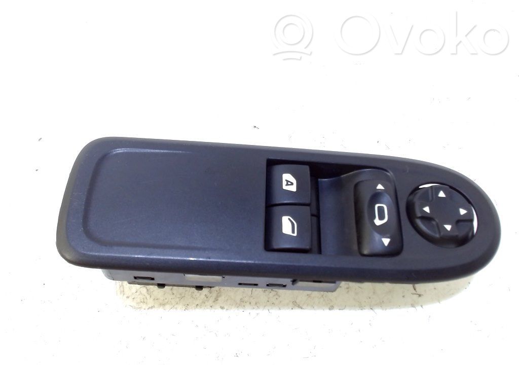 Citroen C3 Electric window control switch 