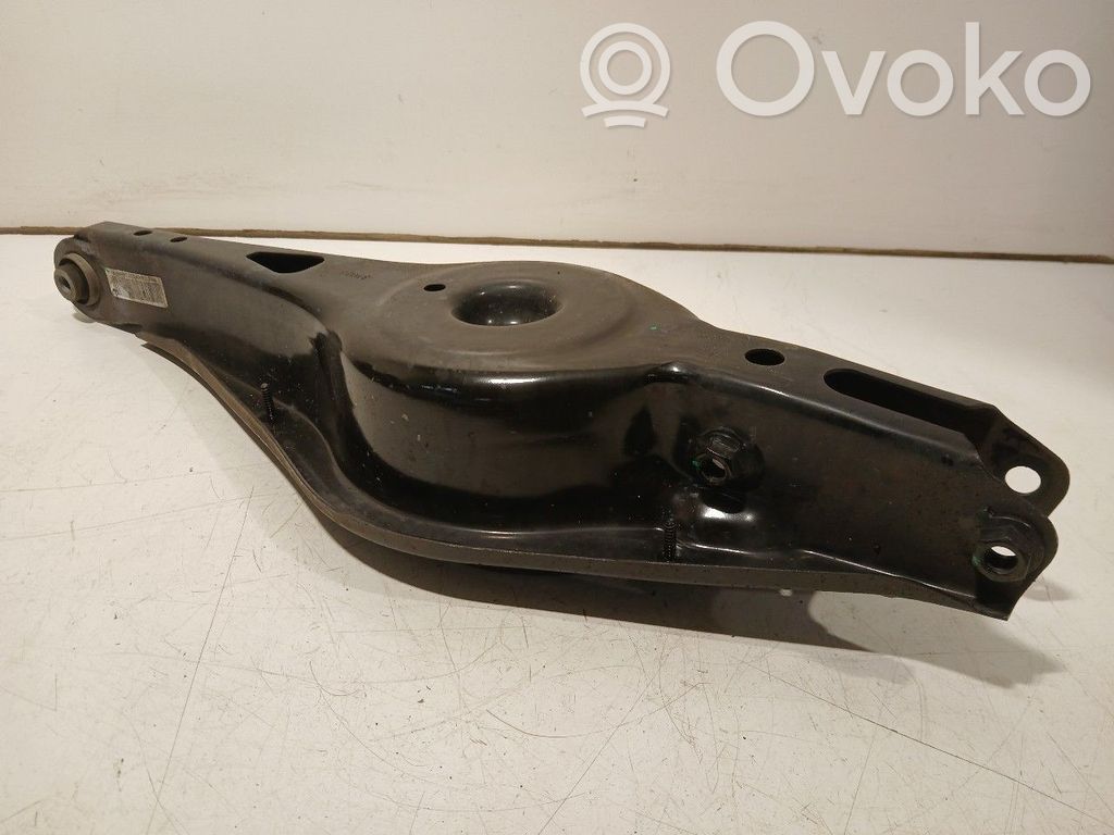 Lynk & co 01 Querlenker hinten 