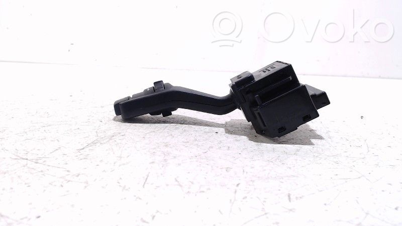 Ford Kuga I Leva/interruttore dell’indicatore di direzione e tergicristallo 