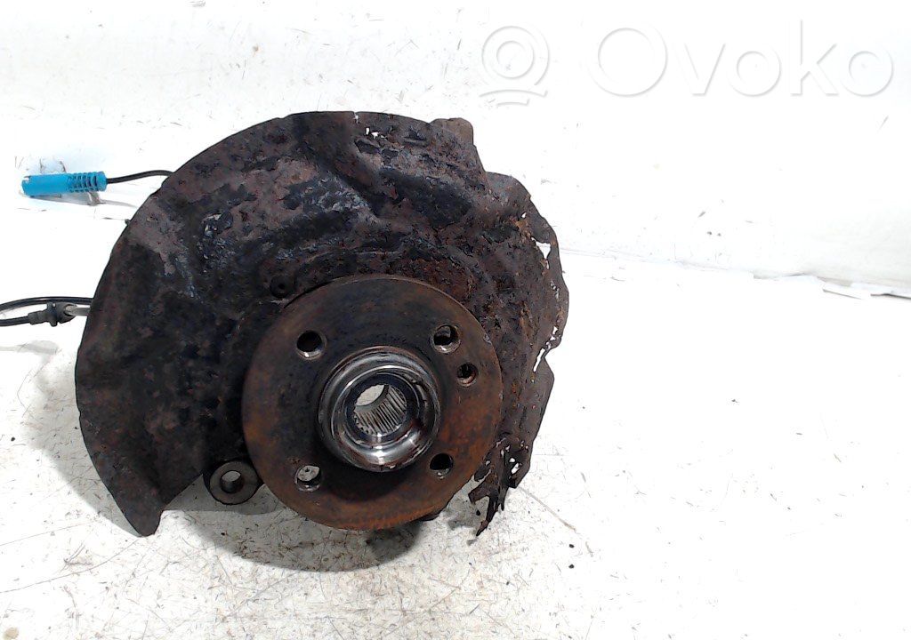Front wheel hub