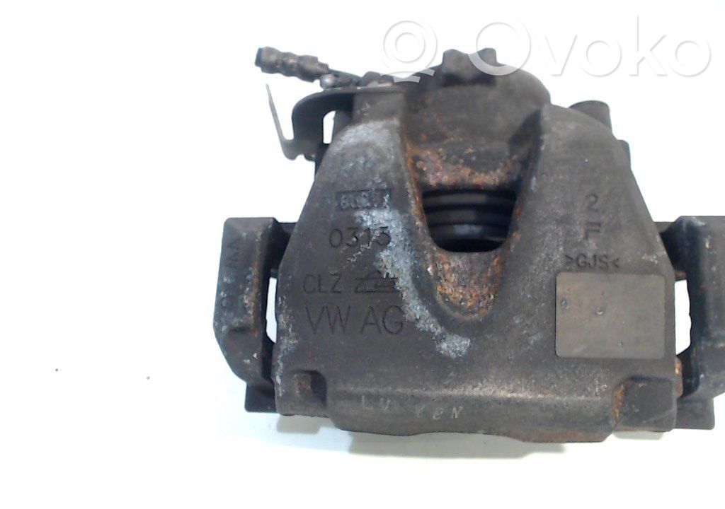 Audi A4 S4 B9 Priekinis suportas 