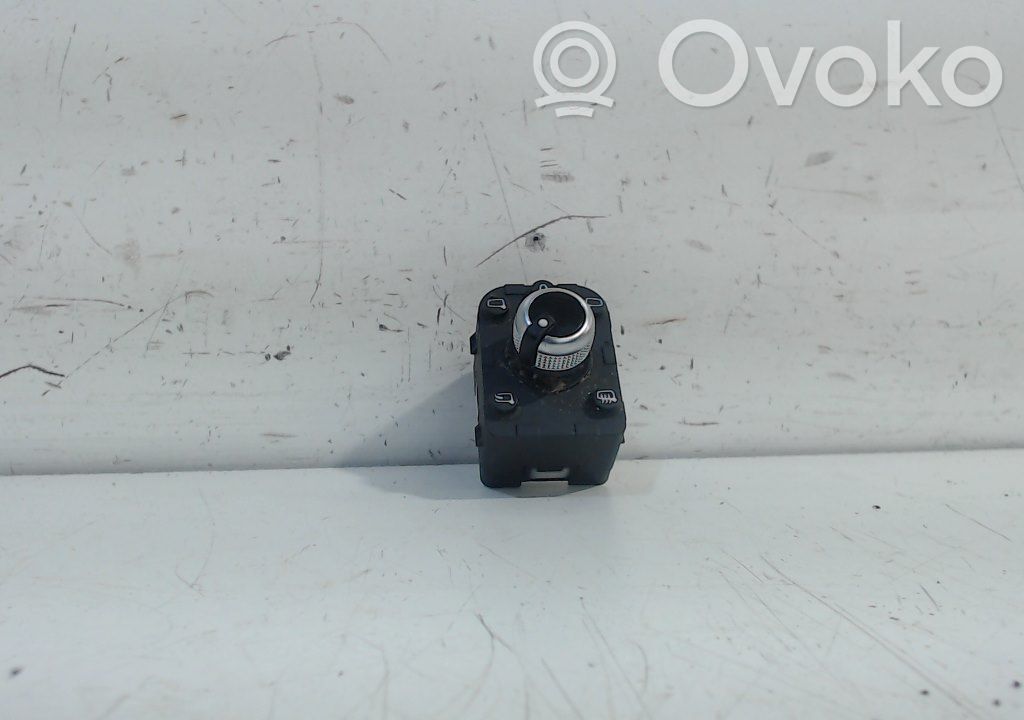 Audi A4 S4 B9 Wing mirror switch 