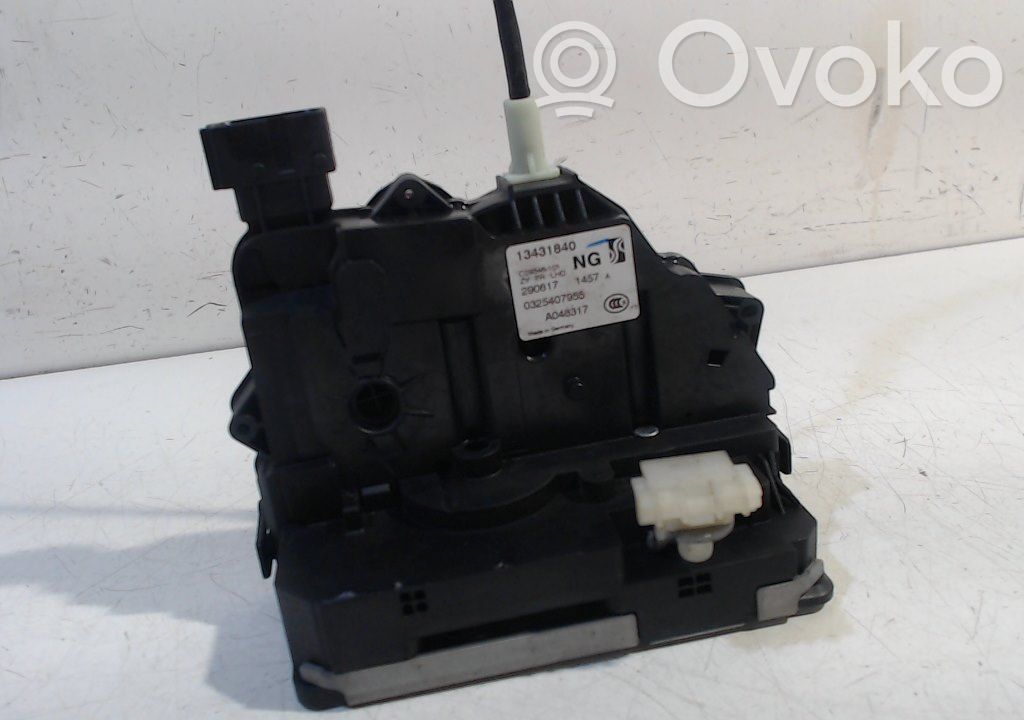 Front door lock   13431840