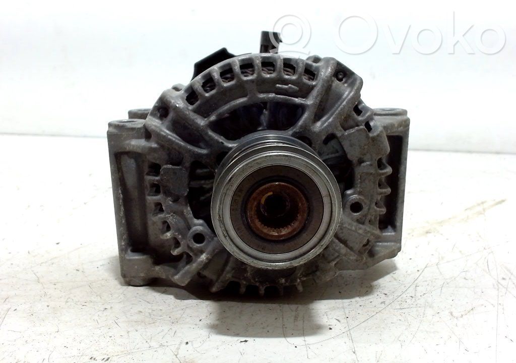 Opel Corsa E Alternador 