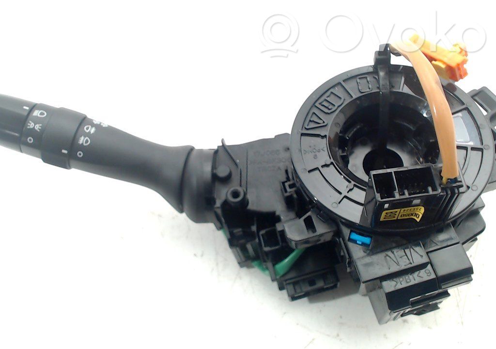 Peugeot 108 Interruptor/palanca de limpiador de luz de giro 