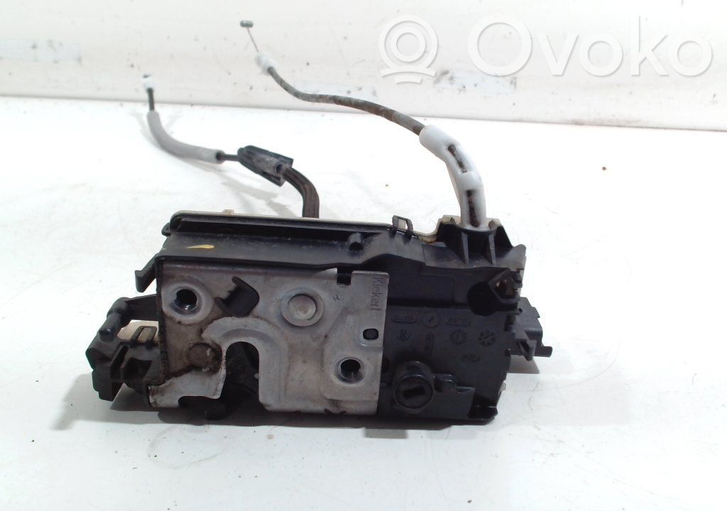 Citroen DS4 Front door lock 