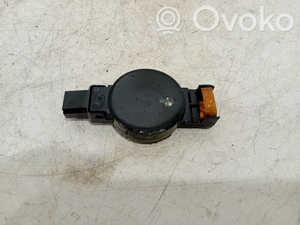 BMW 2 F46 Senzor 